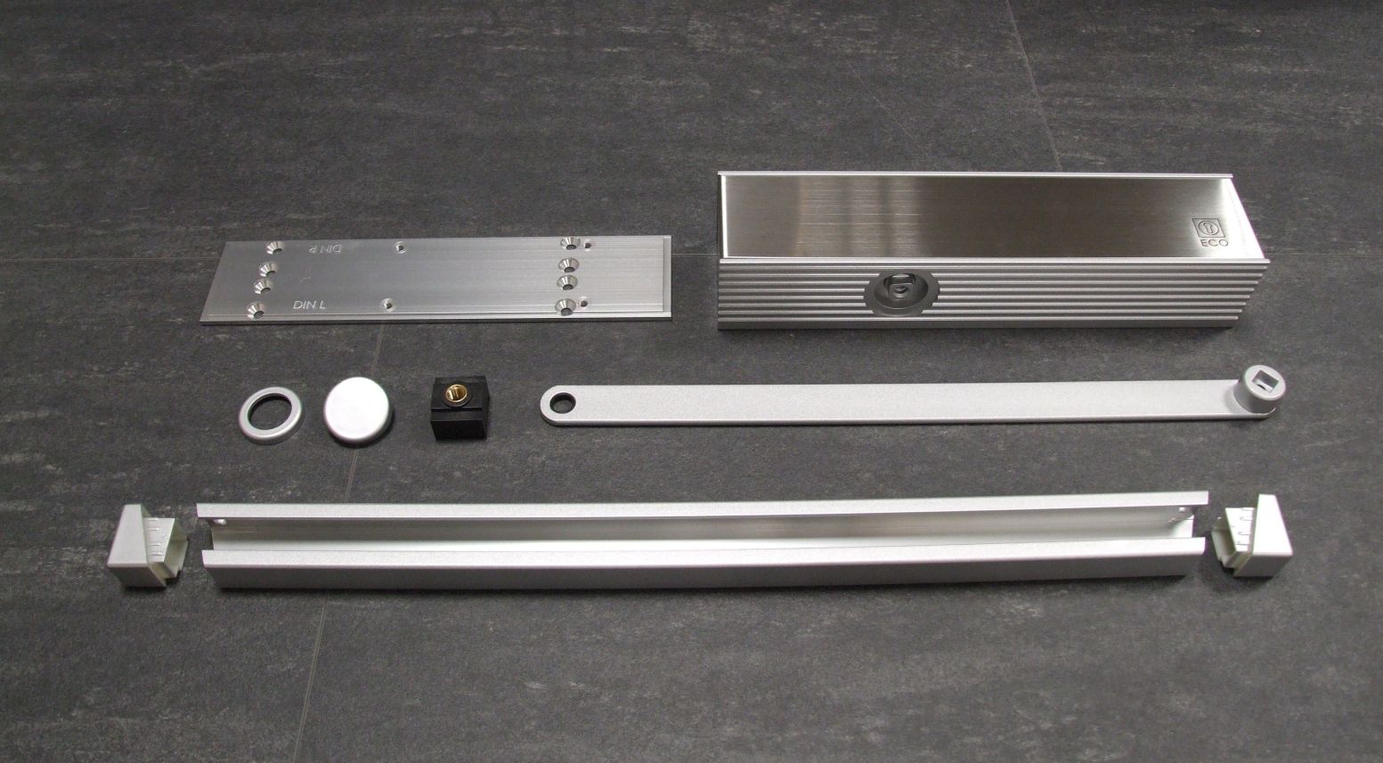 ECO Türschließer TS 62 B-SV (EN 2-5)

mit GS-B RAL 9006 ECO silber

mit Gleitschiene H; EN 1154 DIN SPEC 1104;

Türbreite maximal: 1.250mm

Art.-Nr.: 5030019708

