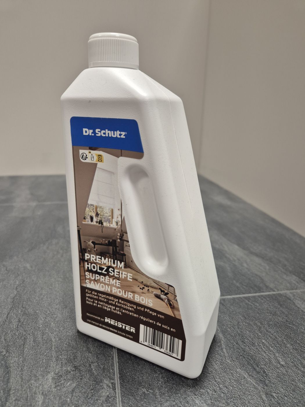 Dr. Schutz Premium Holzseife 750 ml Flasche

Art. 9061 87 071 A17


