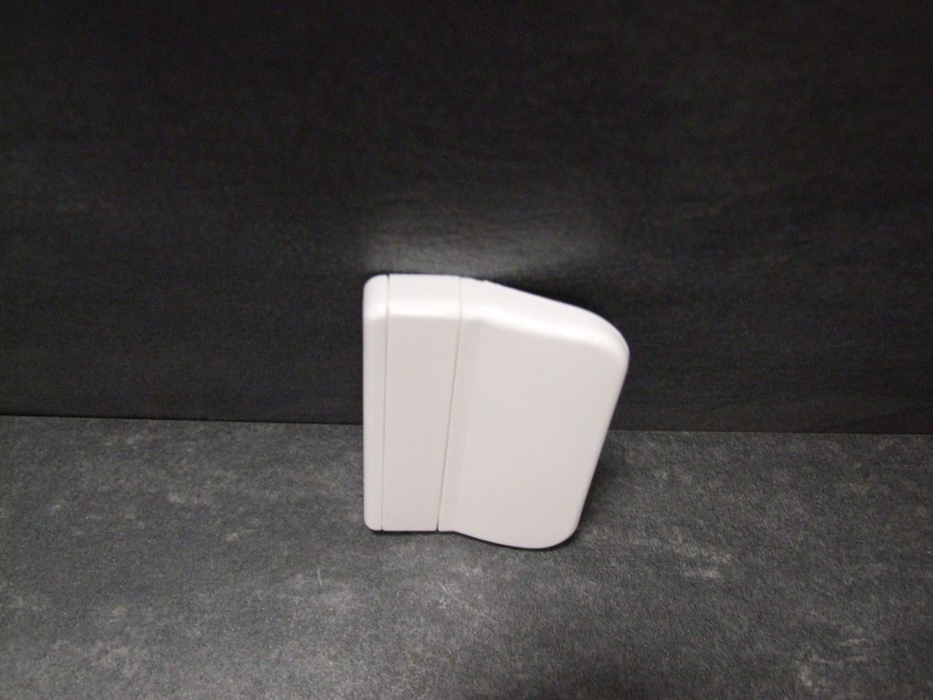Balkontürgriff KF weiß 45x70mm 

verdeckte Verschraubung, 387055

