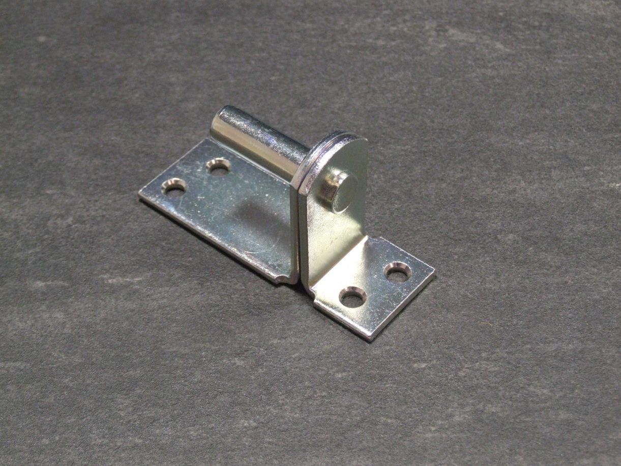 Kloben mit Platte, Dorn 13 mm, 

Abstand 25 mm, hell verzinkt, 311438

