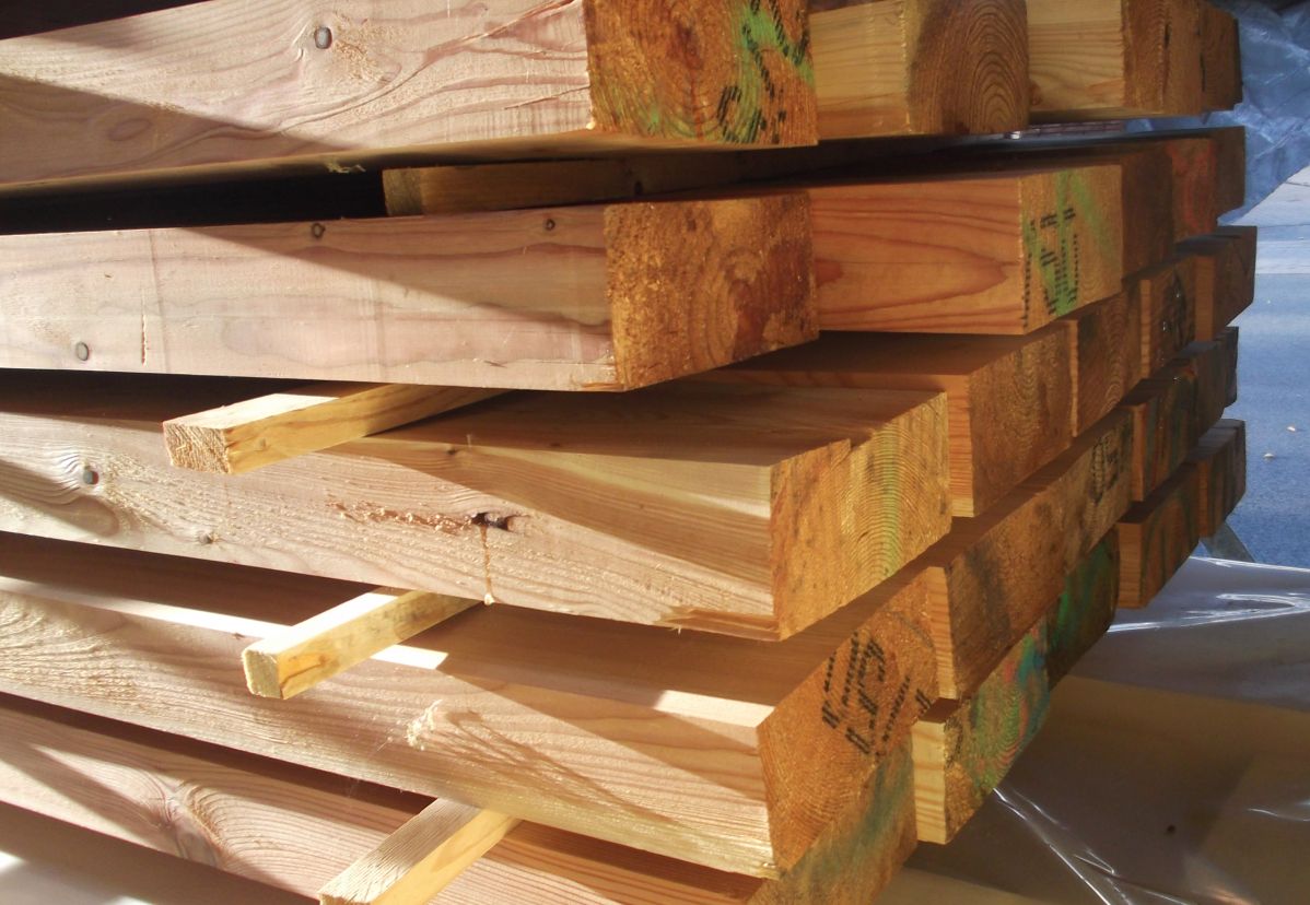 Bohle bes. Lärche 60x200mm 

getrocknet, gehobelt, Holzfeuchte < 30%

Länge : 5,00m 

