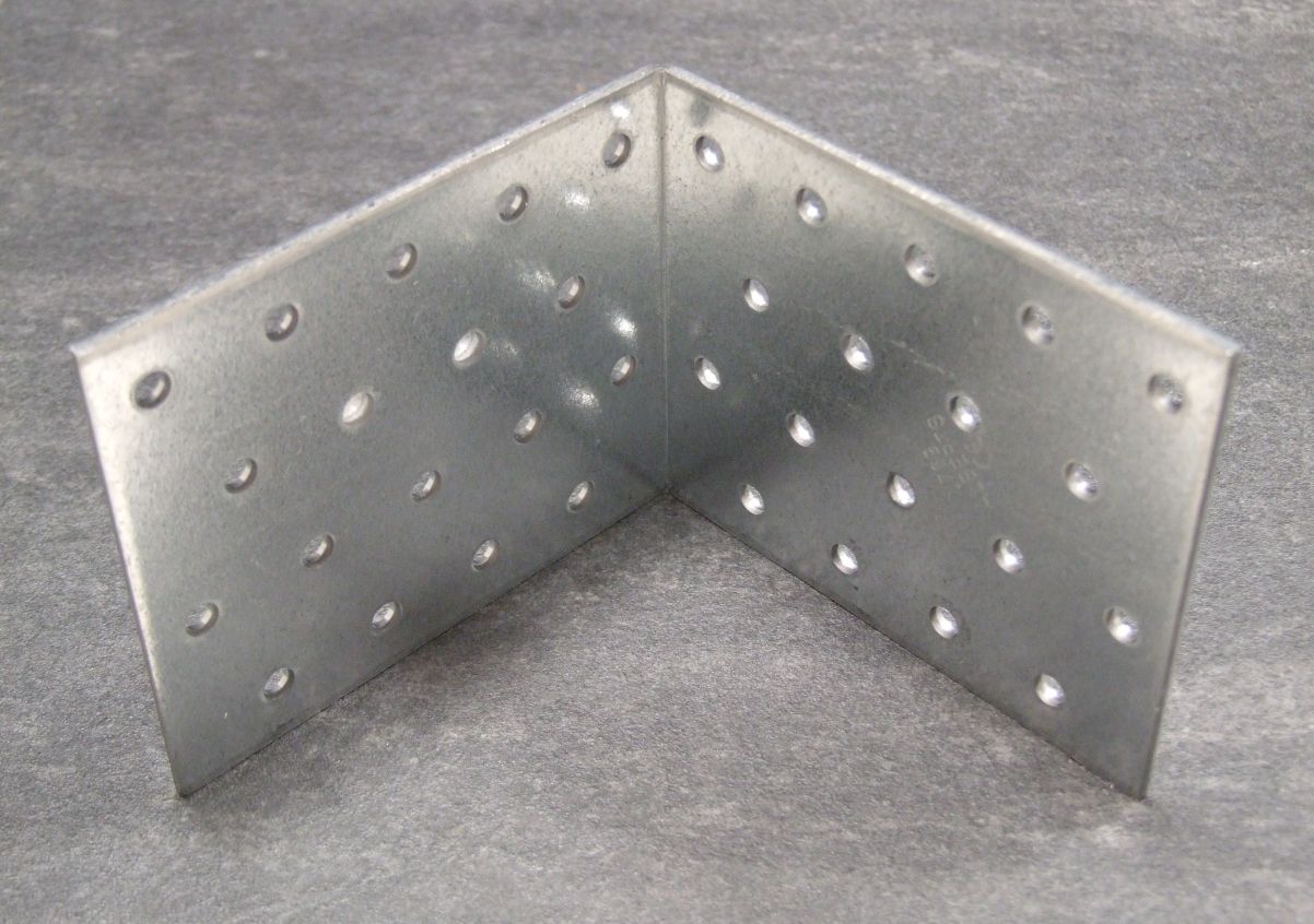 Lochplattenwinkel 100x100x80x2,5mm,

sendzimirverzinkt, 332068

