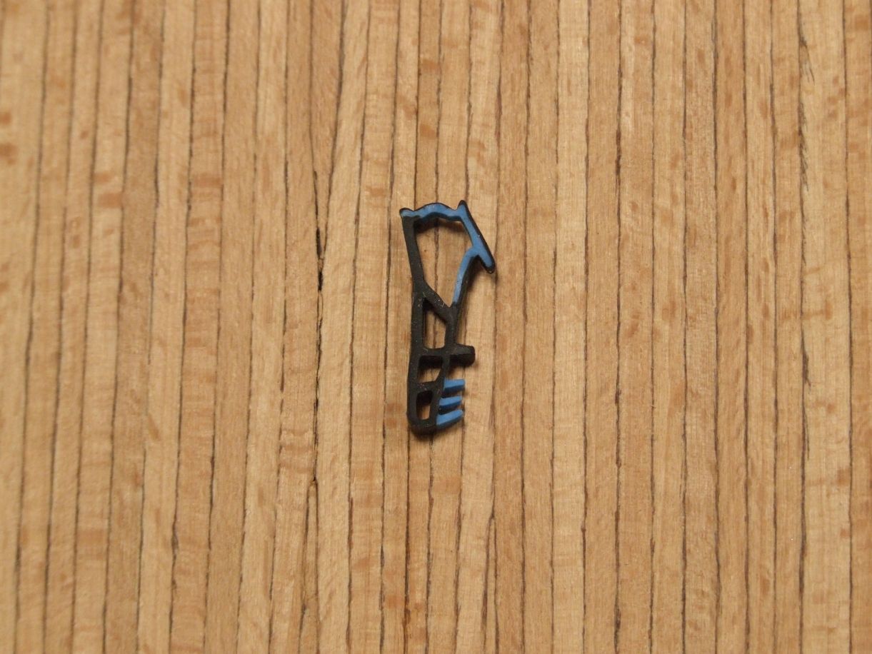 Dichtungsprofil FSW 155, Falz 15 mm, 

Nut 5 mm, schwarz

