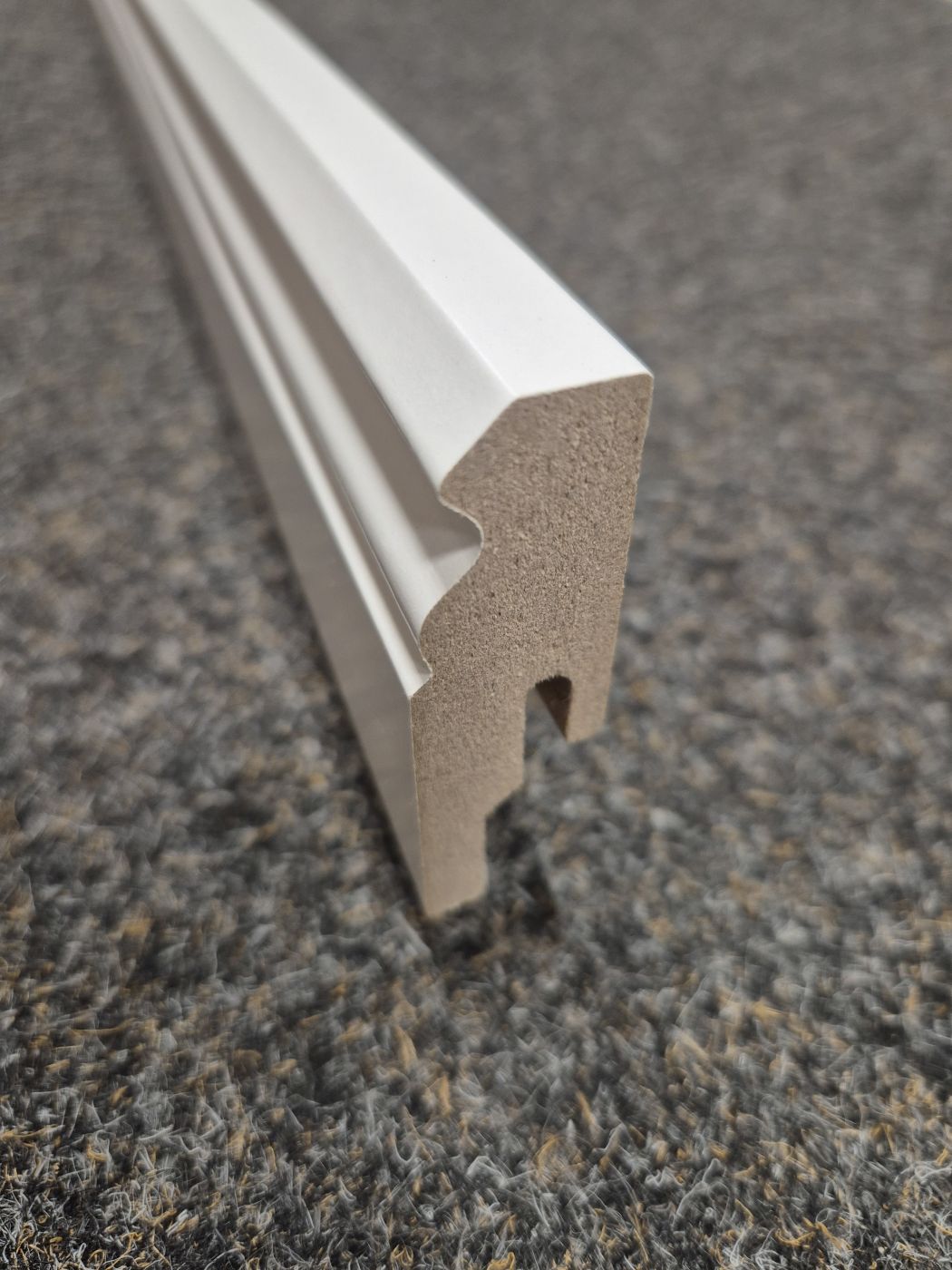 Fußleiste Profil 10 PK Uni weiß glänzend 

DF 324 18x60x2380 mm 

Art. 200000-2380-00324

