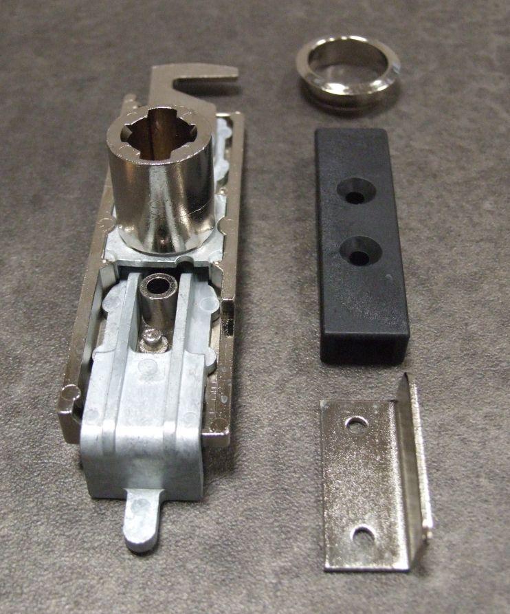 Zylinder-Doppeltürschloß, Ø 18 mm, 

vernickelt, 9078895

Abverkauf / Sonderpreis

