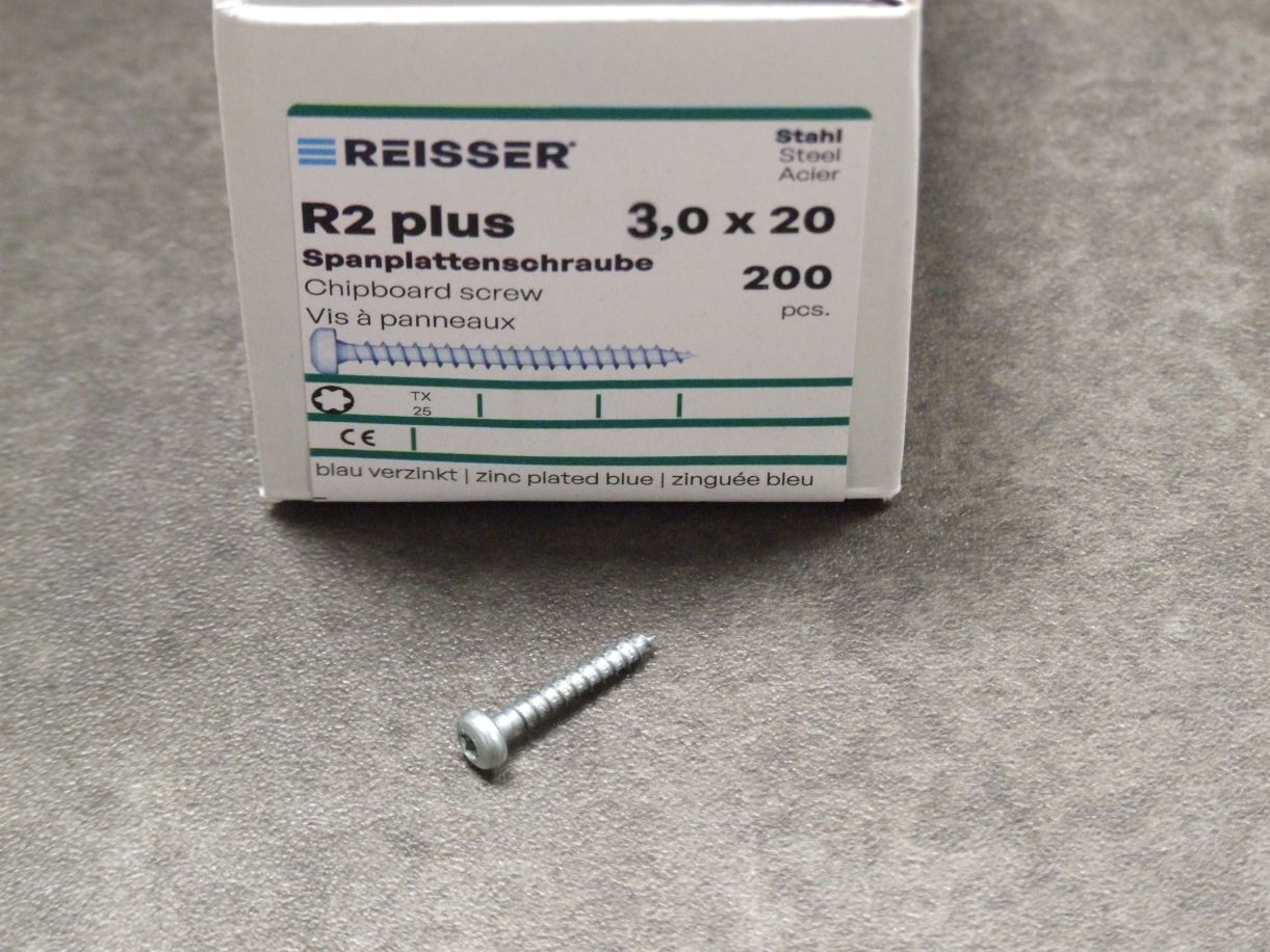 Pan-Head Spanplattenschraube R2 

3x20 mm, VG, blauverzinkt, 02237/8

