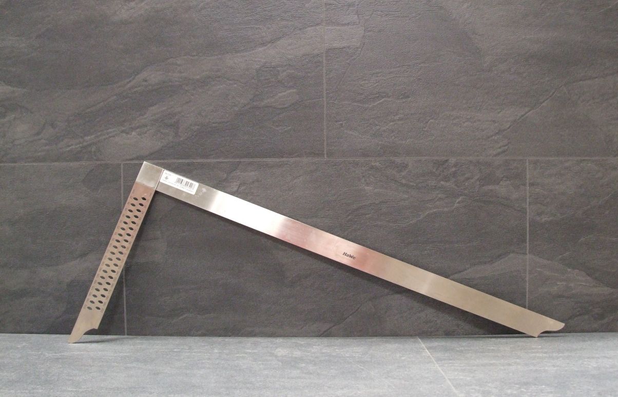 Zimmermannswinkel HaWe, mit Anreißlöchern,

700 mm, rostfrei, 92.700

