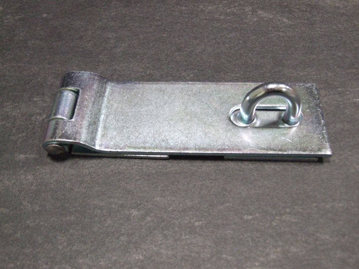 Sicherheits-Überfalle 155x50x70 mm,  

mit verdeckten Schraublöchern, 

verzinkt, 348373

