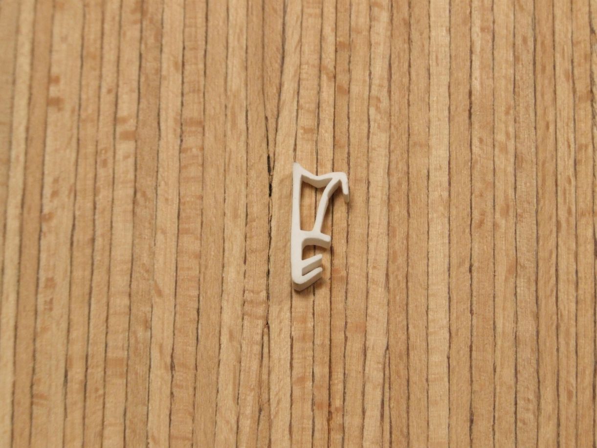 Dichtungsprofil RF 10, Falz 12 mm, 

Nut 4 mm, weiß

18-m-Bund

