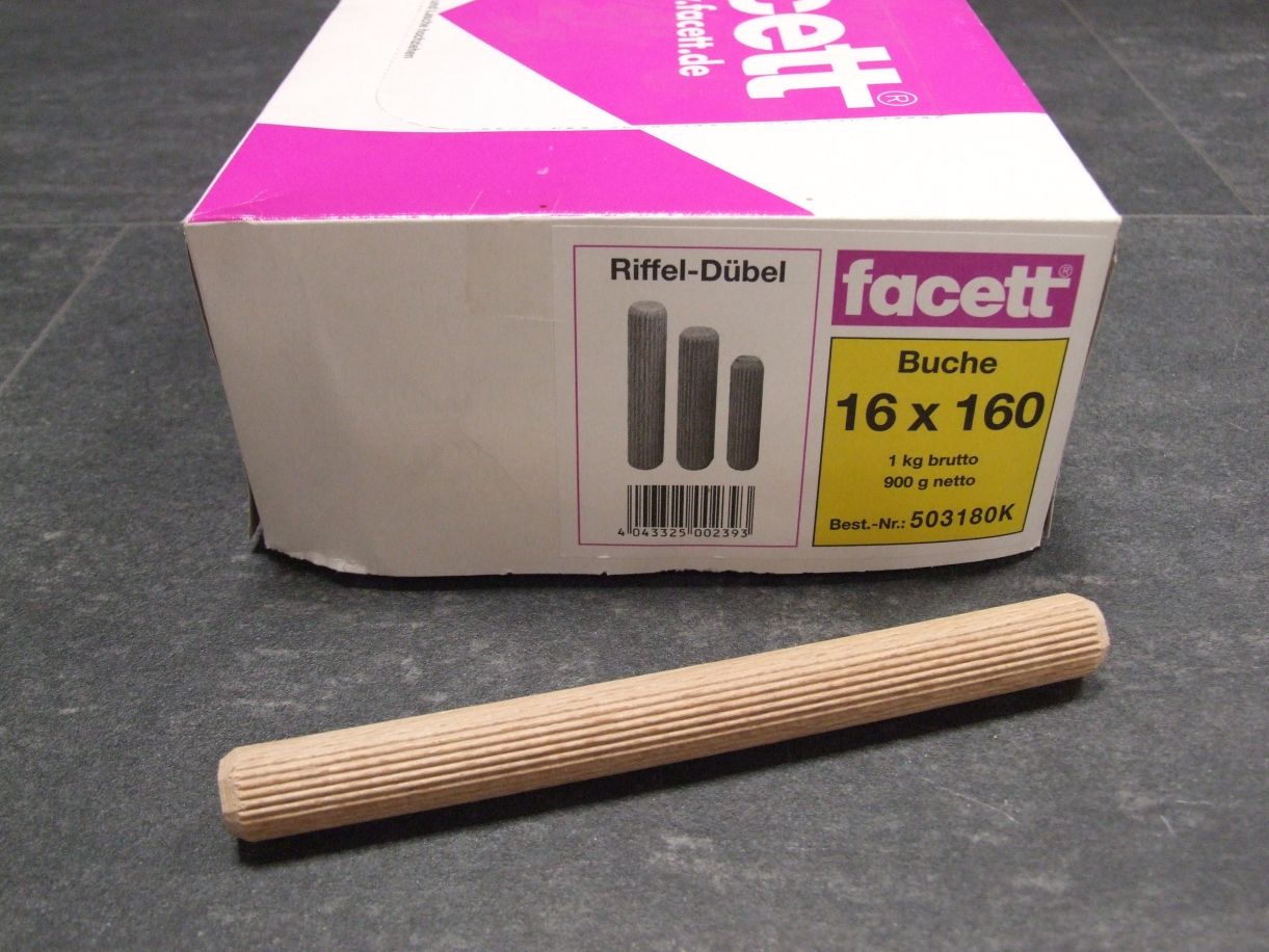 Holzdübel geriffelt, 16x160 mm, Buche, 

900 g. Nettoeinwaage/Karton, 503180

