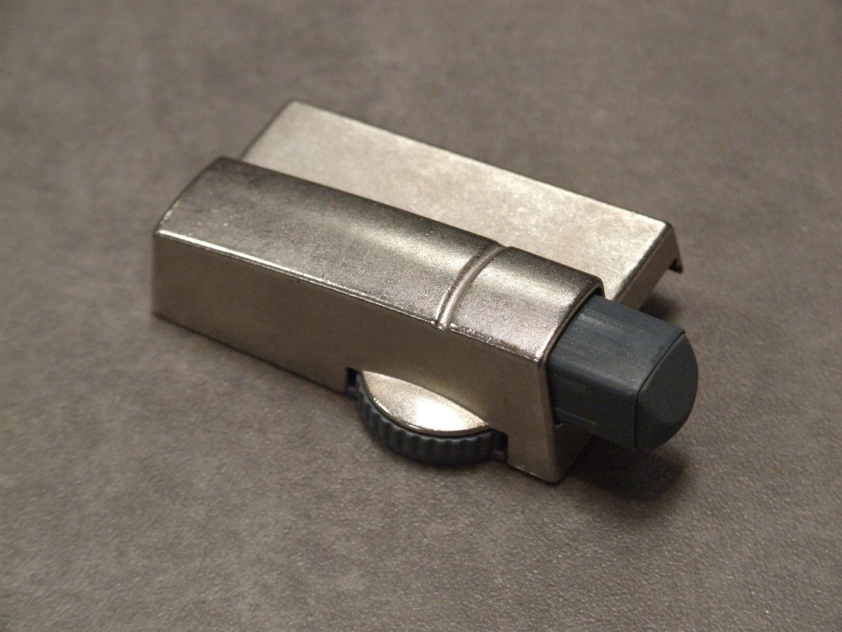 Türdämpfer Silent System für Intermat 

Gelenkband 9943, voll vorliegend, 60576

