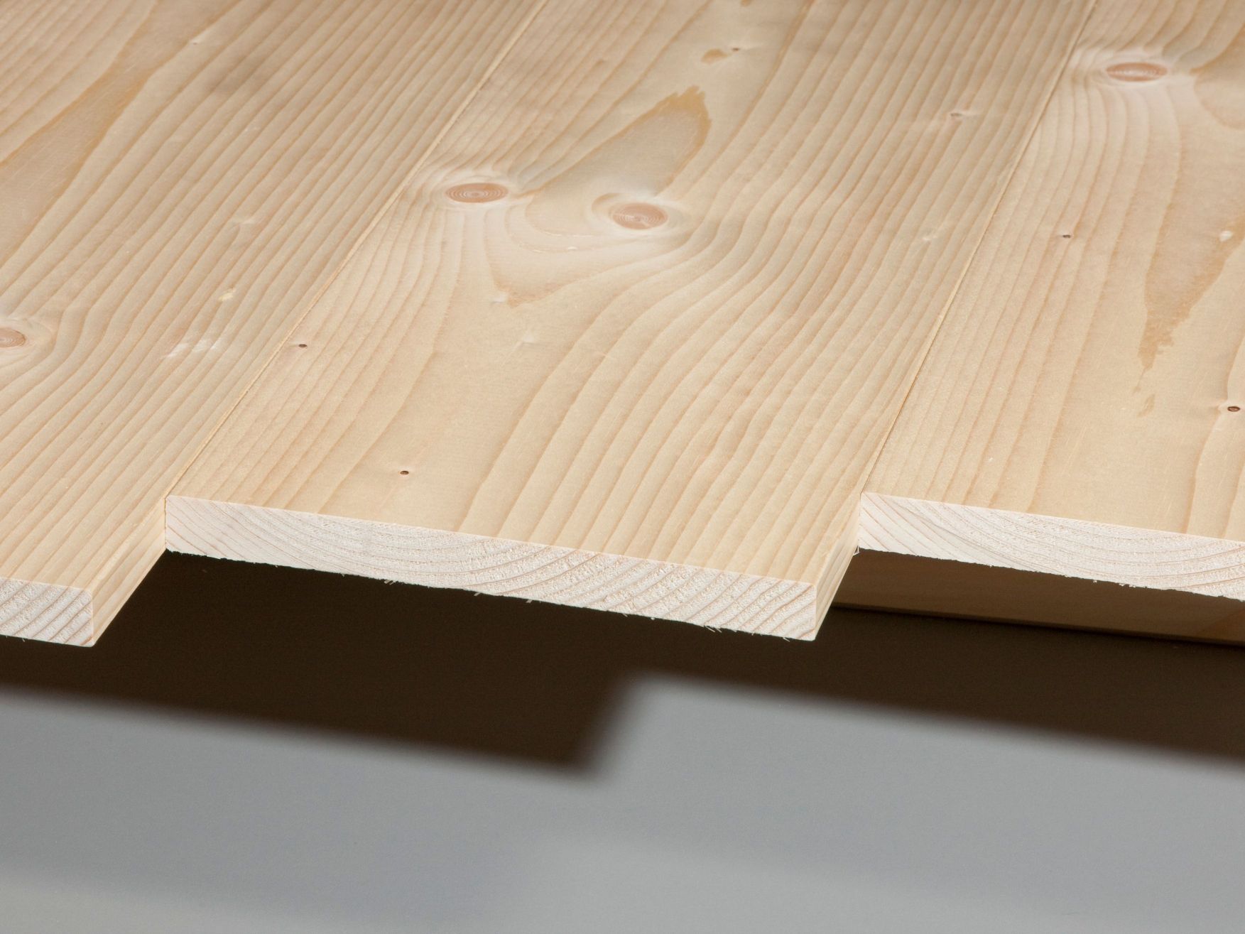 Oberlausitzer Verschlag Fichte 21x193 mm 

gehobelt, sf hobelfallend, Länge: 3,00 m


